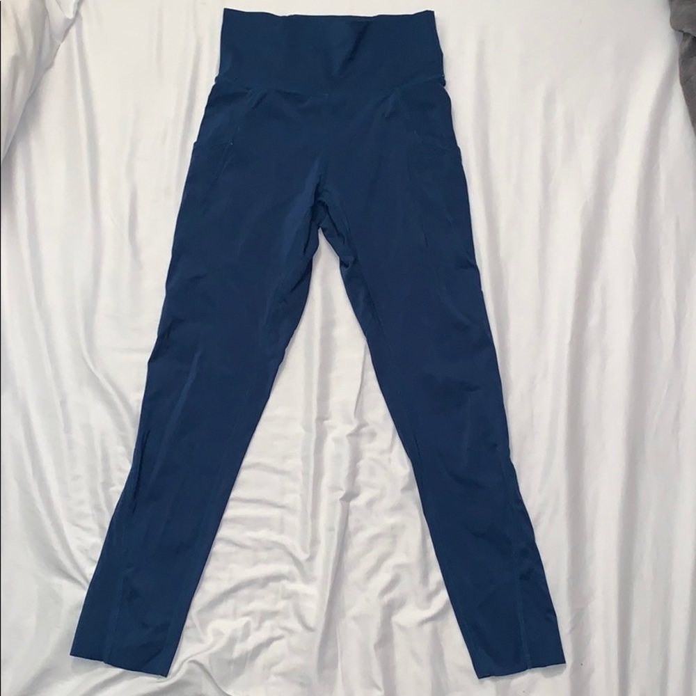 BLUE LEGGINGS
